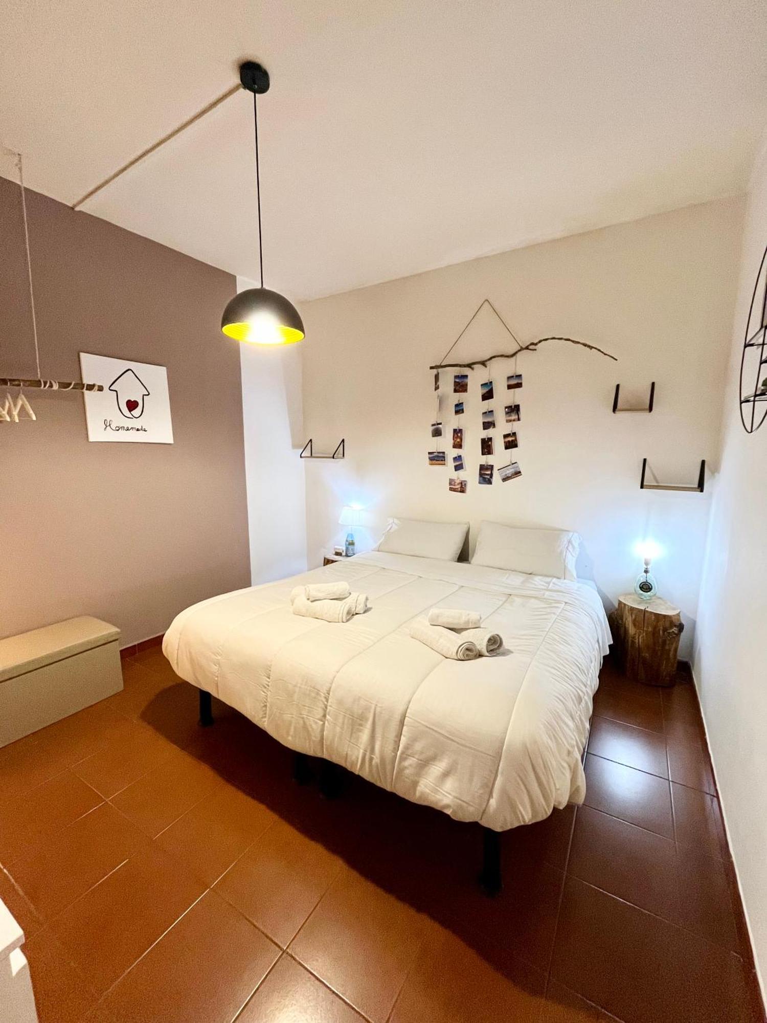 Appartamento Homemade A Due Passi Da Centro Biella Bagian luar foto